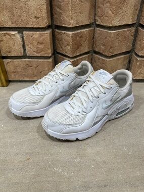 Nike Air Max Excee Women's Shoes Size 6.5 White Running Shoes CD5432-121